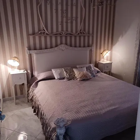 La Corte Delle Vanita Bed & Breakfast *